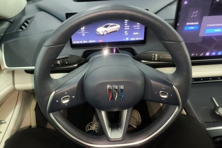 Used Buick L7 2025 Model Luxury Leisure Smart Driving Edition Steering Wheel