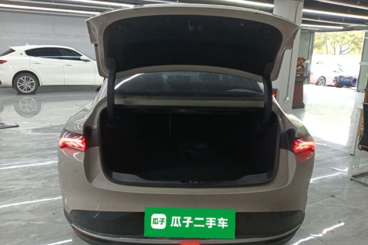 Used Buick L7 2025 Model Aivia Trunk