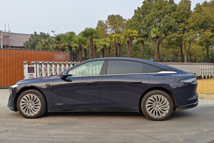 Used Buick L7 2025 Model Aivia Exterior 6