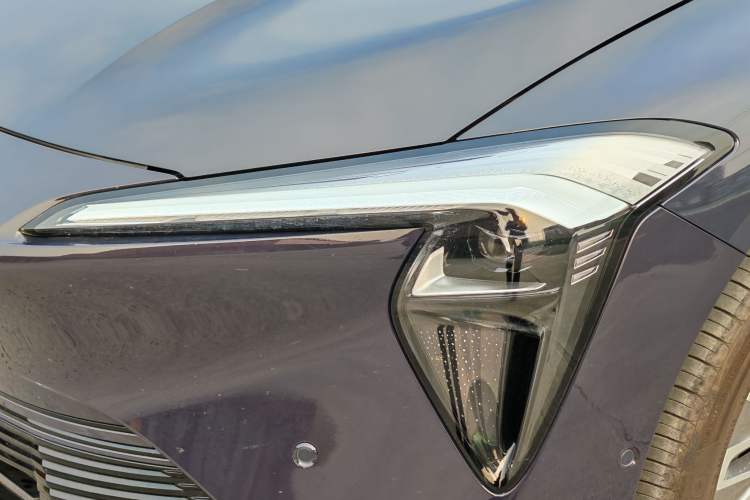 Used Buick L7 2025 Model Aivia Exterior 9