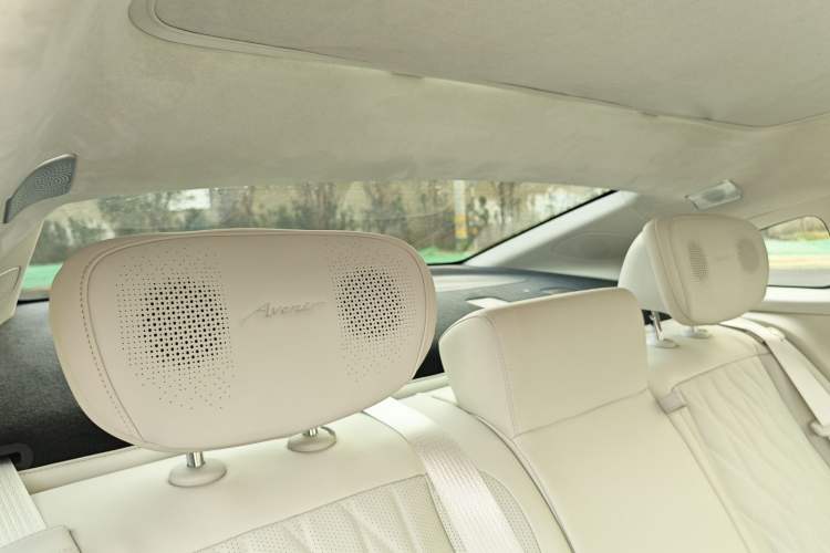 Used Buick L7 2025 Model Aivia Interior 15