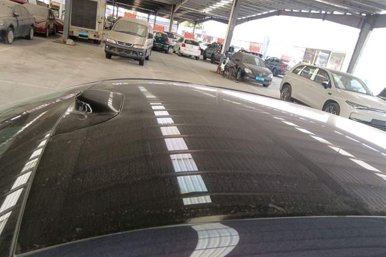 Used Buick L7 2025 Model Aivia Roof