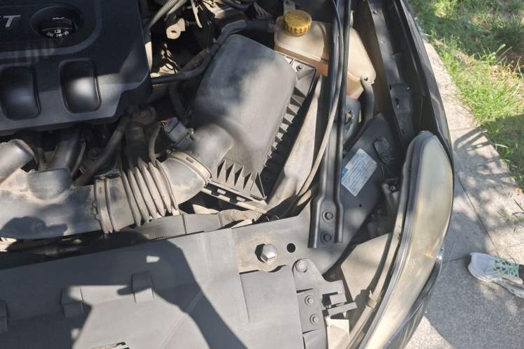 Used Buick LaCrosse 2006 2.4 Comfort Edition Engine Bay Left