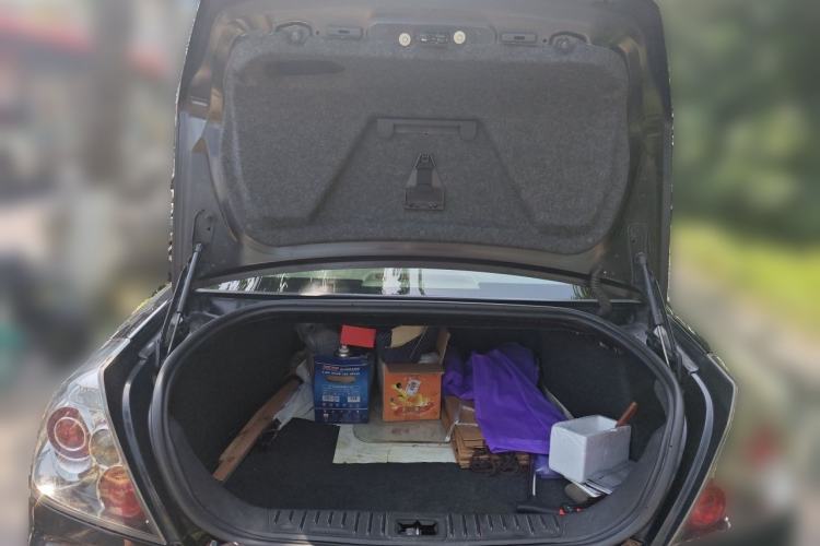 Used Buick LaCrosse 2006 2.4 Comfort Edition Trunk