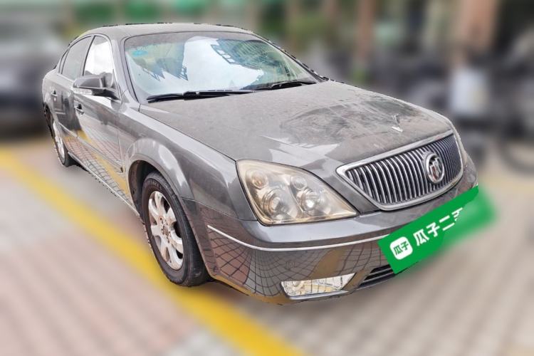 Used Buick LaCrosse 2006 2.4 Luxury Model Front Right 45 Deg