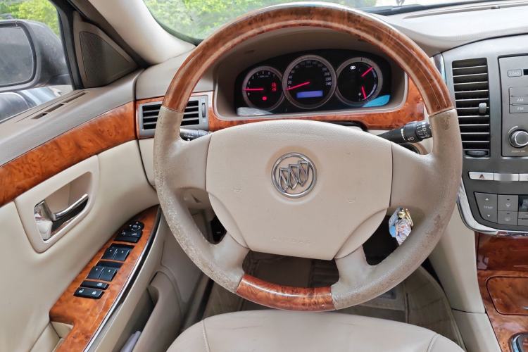 Used Buick LaCrosse 2006 2.4 Luxury Model Steering Wheel