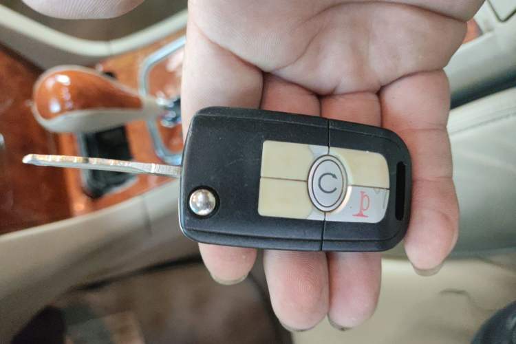 Used Buick LaCrosse 2006 2.4 Comfort Edition Vehicle Key