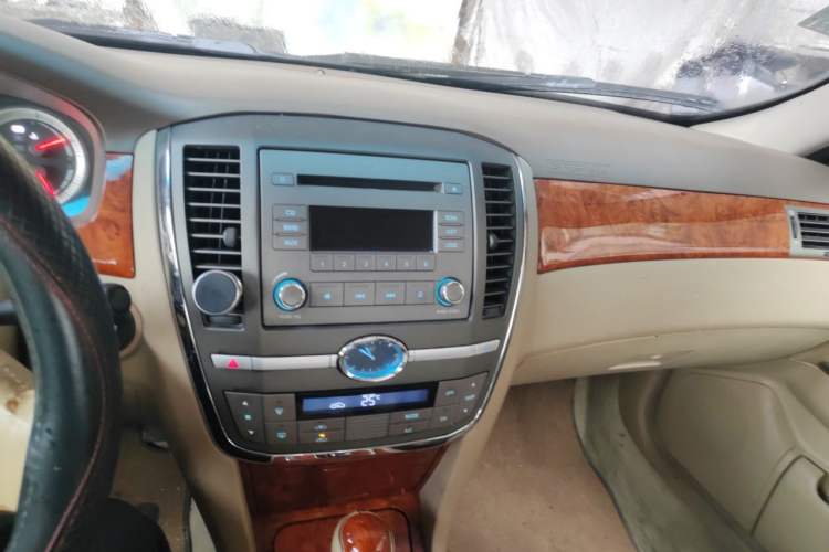 Used Buick LaCrosse 2008 2.4 Comfort Edition Audio And AC Panel