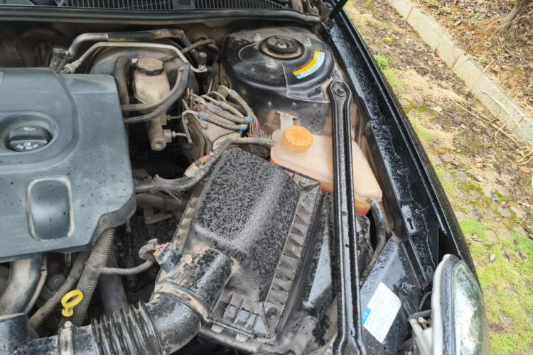 Used Buick LaCrosse 2008 2.4 Comfort Edition Engine Bay Left