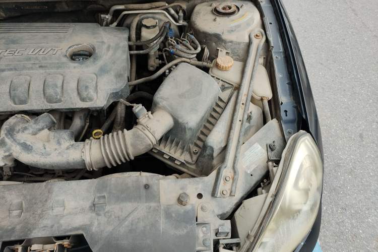 Used Buick LaCrosse 2008 2.4 Comfort Edition Engine Bay Left