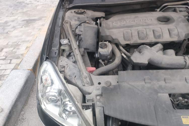 Used Buick LaCrosse 2008 2.4 Comfort Edition Engine Bay Right