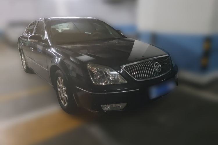 Used Buick LaCrosse 2008 2.4 Luxury Navigation Edition Front Right 45 Deg