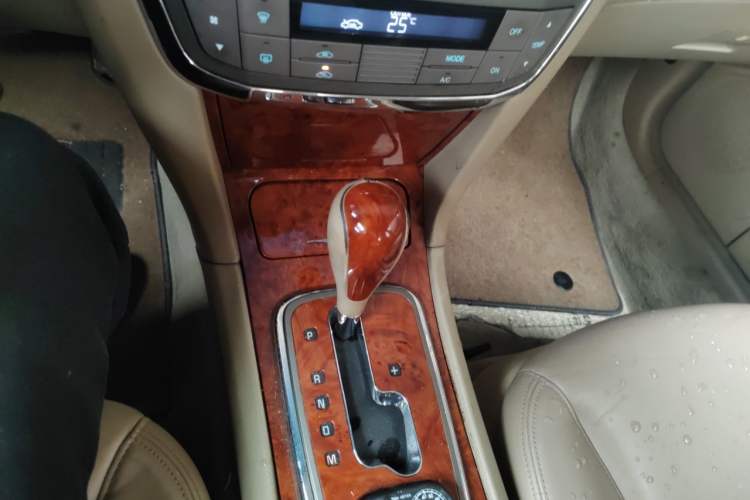 Used Buick LaCrosse 2008 2.4 Comfort Edition Gear Lever