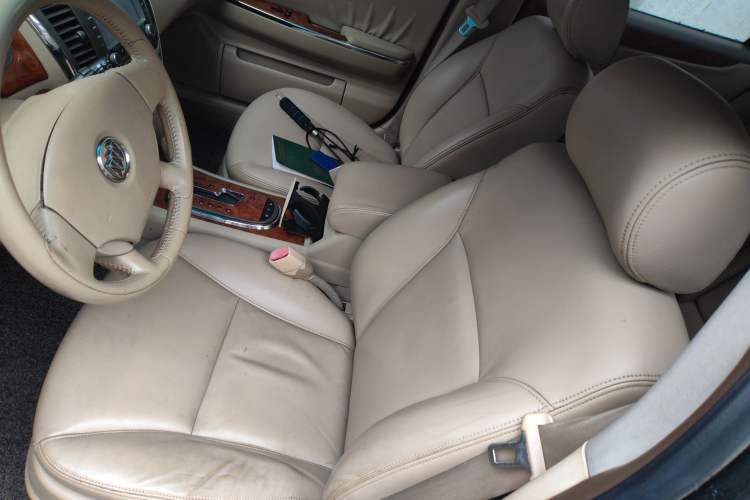 Used Buick LaCrosse 2008 2.4 Luxury Navigation Edition Left Front Seat