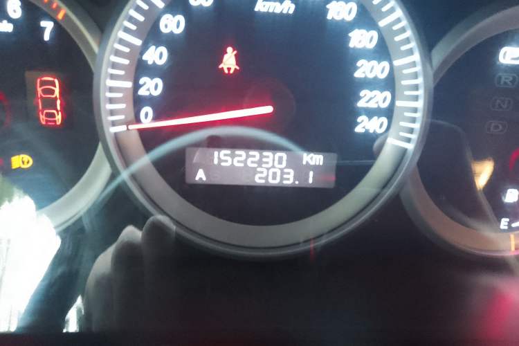Used Buick LaCrosse 2008 2.4 Comfort Edition Odometer Close Up