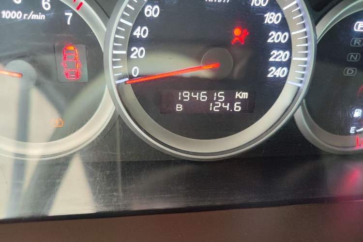 Used Buick LaCrosse 2008 2.4 Comfort Edition Odometer Close Up