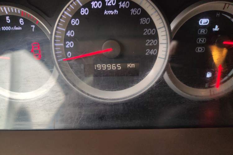 Used Buick LaCrosse 2008 2.4 Luxury Navigation Edition Odometer Close Up