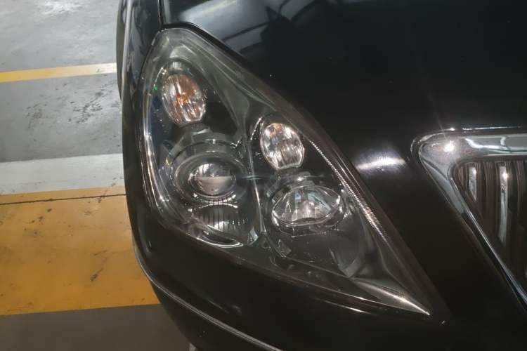 Used Buick LaCrosse 2008 2.4 Luxury Navigation Edition Right Front Headlight