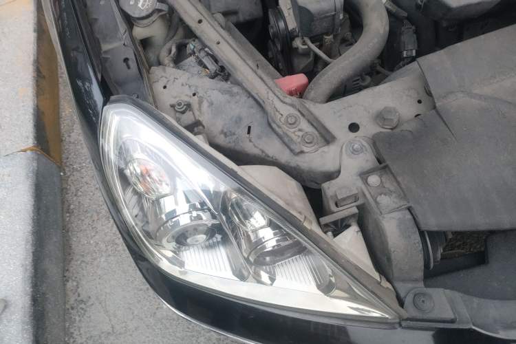 Used Buick LaCrosse 2008 2.4 Comfort Edition Right Front Headlight