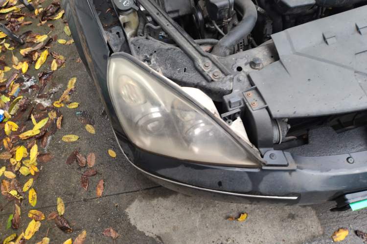Used Buick LaCrosse 2008 2.4 Luxury Navigation Edition Right Front Headlight