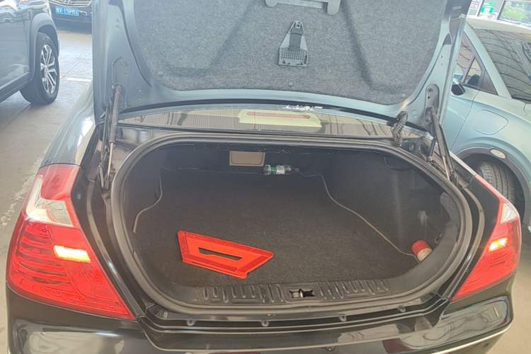 Used Buick LaCrosse 2008 2.4 Comfort Edition Trunk