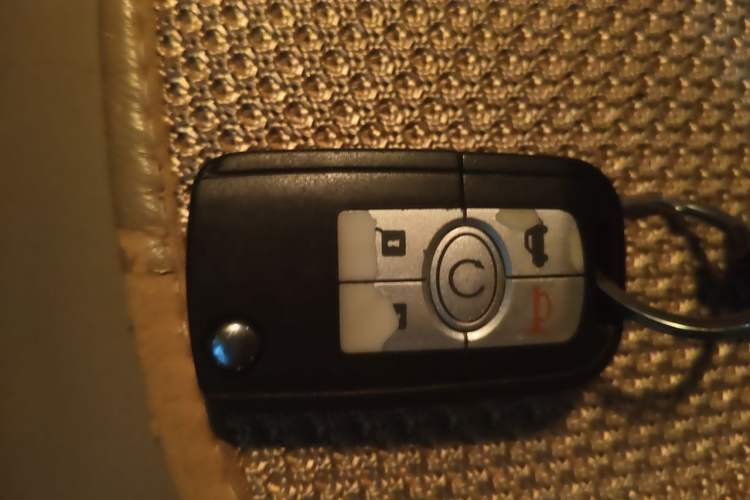 Used Buick LaCrosse 2008 2.4 Luxury Navigation Edition Vehicle Key