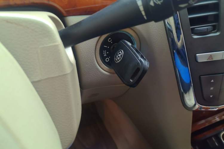 Used Buick LaCrosse 2008 2.4 Comfort Edition Vehicle Key