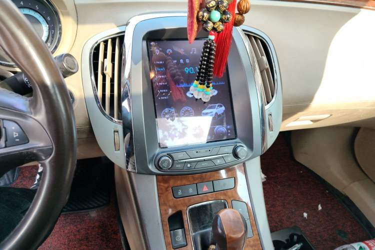 Used Buick LaCrosse 2009 2.4L Haoya Edition Audio And AC Panel