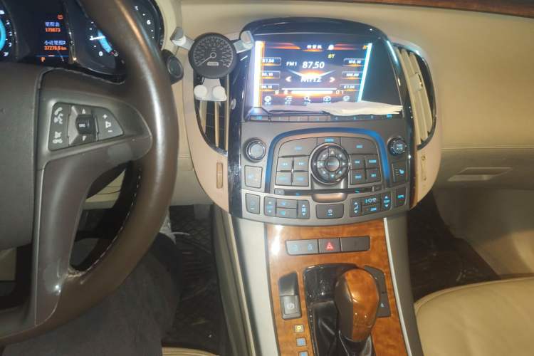 Used Buick LaCrosse 2009 2.4L Haoya Edition Audio And AC Panel