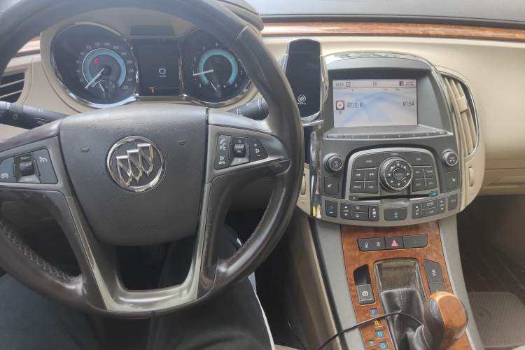 Used Buick LaCrosse 2009 2.4L Haoya Edition Audio And AC Panel