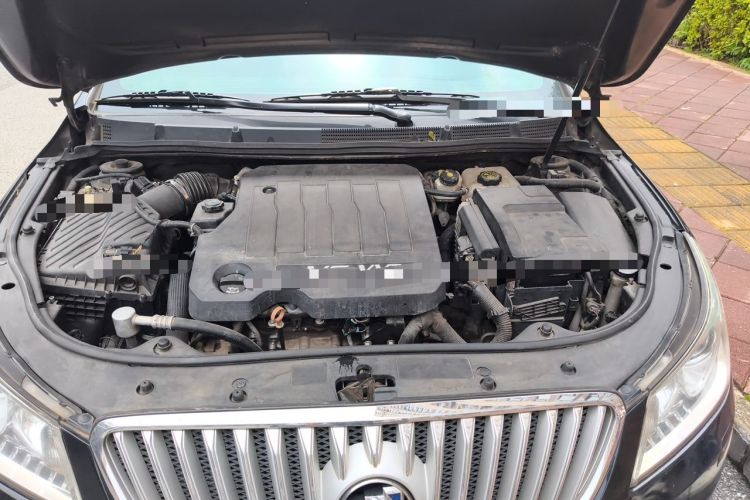 Used Buick LaCrosse 2009 3.0L Flagship Edition Engine Bay
