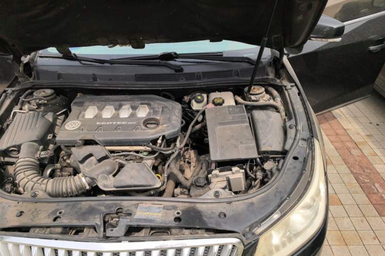 Used Buick LaCrosse 2009 2.4L Luxury Edition Engine Bay Left