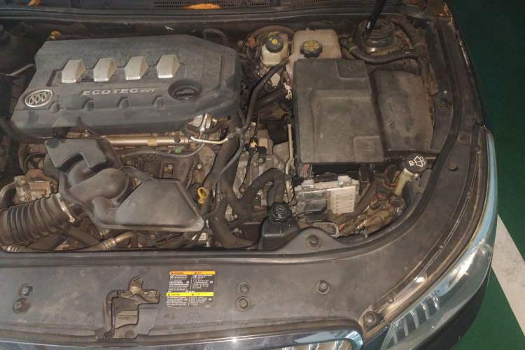 Used Buick LaCrosse 2009 2.4L Haoya Edition Engine Bay Left