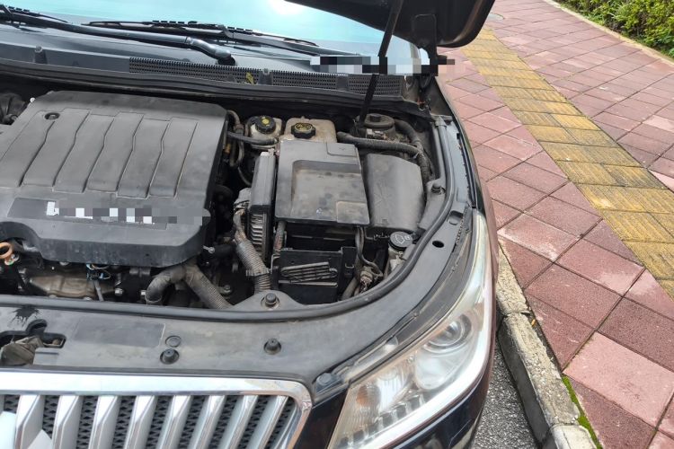 Used Buick LaCrosse 2009 3.0L Flagship Edition Engine Bay Left