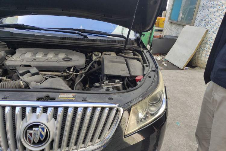 Used Buick LaCrosse 2009 2.4L Haoya Edition Engine Bay Left