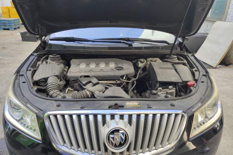 Used Buick LaCrosse 2009 2.4L Haoya Edition Engine Bay