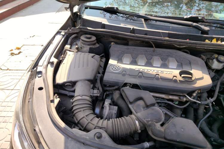 Used Buick LaCrosse 2009 2.4L Haoya Edition Engine Bay Right