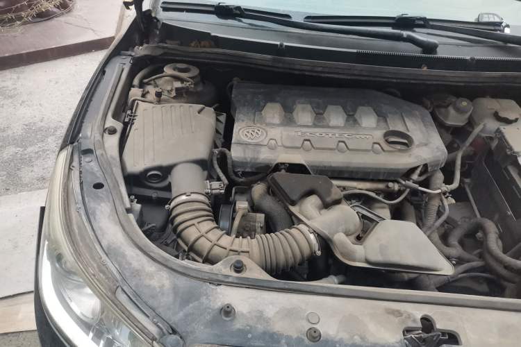 Used Buick LaCrosse 2009 2.4L Luxury Edition Engine Bay Right