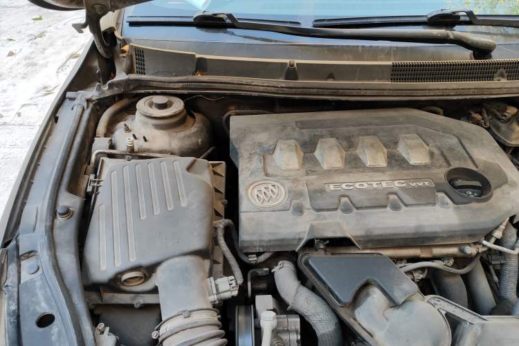 Used Buick LaCrosse 2009 2.4L Haoya Edition Engine Bay Right