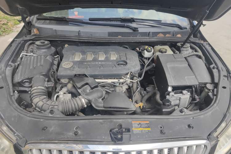 Used Buick LaCrosse 2009 2.4L Haoya Edition Engine Bay