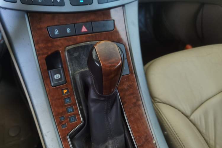 Used Buick LaCrosse 2009 2.4L Haoya Edition Gear Lever