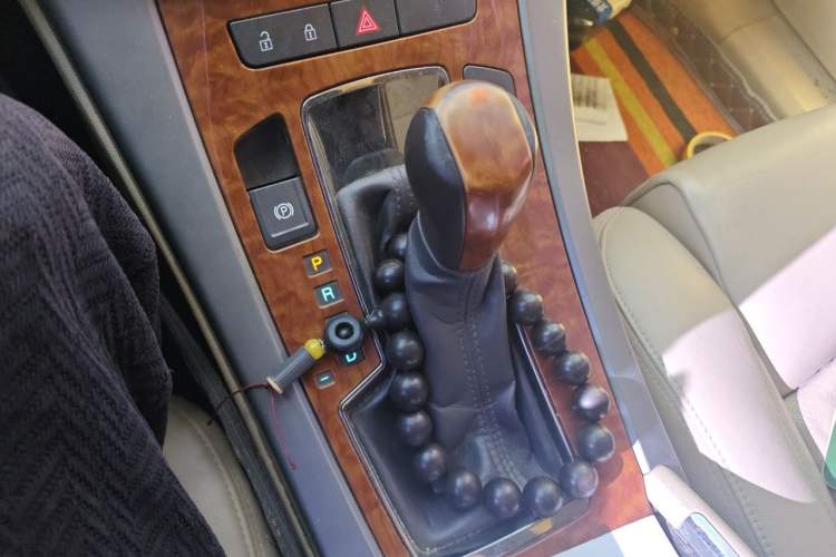 Used Buick LaCrosse 2009 3.0L Flagship Edition Gear Lever