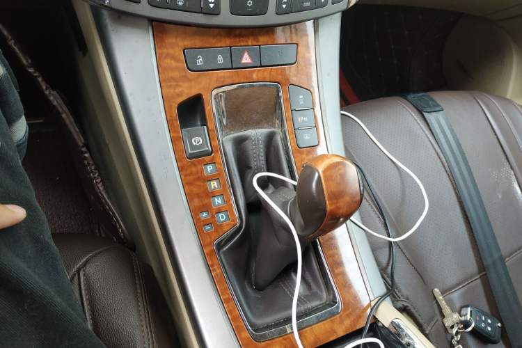 Used Buick LaCrosse 2009 2.4L Luxury Edition Gear Lever