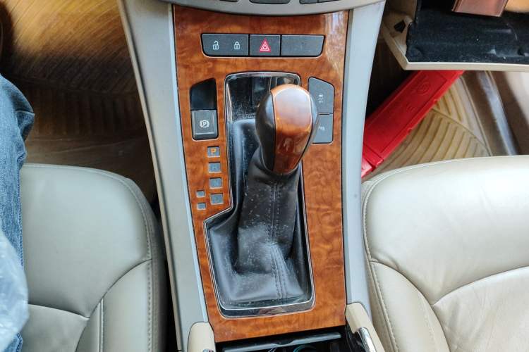 Used Buick LaCrosse 2009 2.4L Haoya Edition Gear Lever