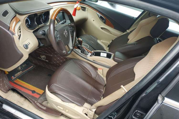 Used Buick LaCrosse 2009 2.4L Luxury Edition Left Front Seat