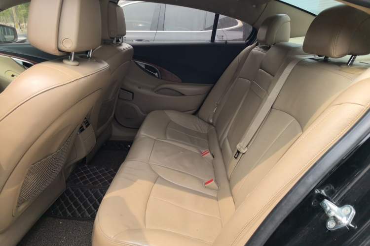Used Buick LaCrosse 2009 2.4L Luxury Edition Left Rear Seat