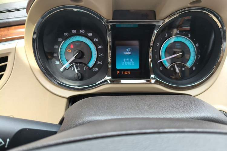 Used Buick LaCrosse 2009 3.0L Flagship Edition Odometer Close Up