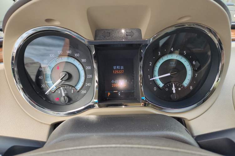 Used Buick LaCrosse 2009 2.4L Haoya Edition Odometer Close Up