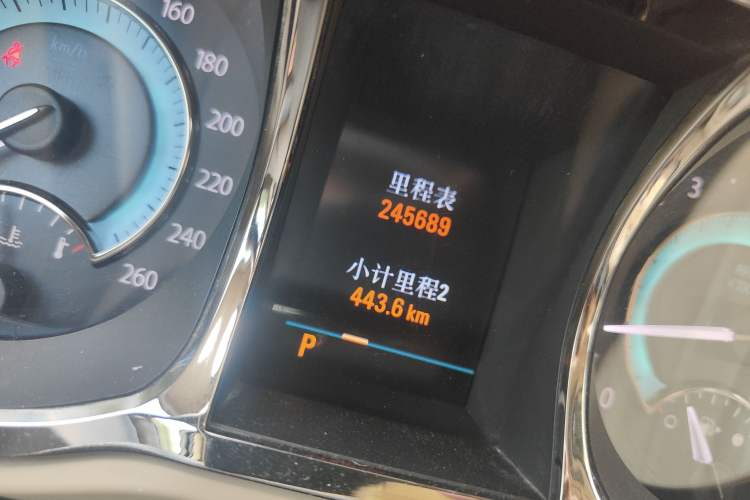 Used Buick LaCrosse 2009 2.4L Haoya Edition Odometer Close Up
