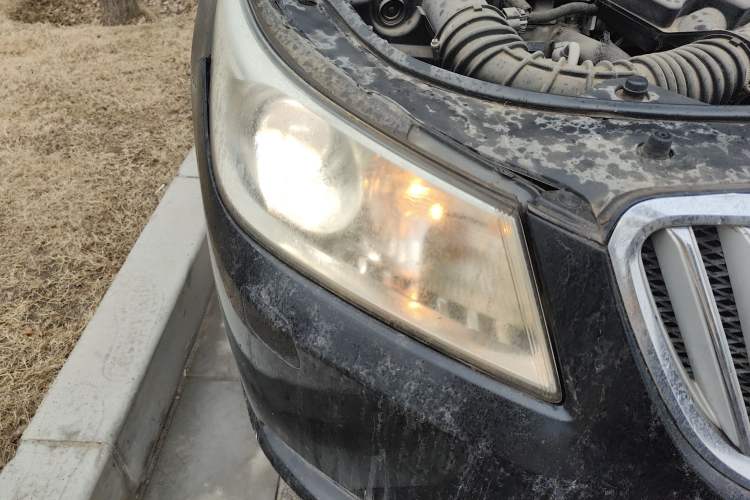 Used Buick LaCrosse 2009 2.4L Luxury Edition Right Front Headlight
